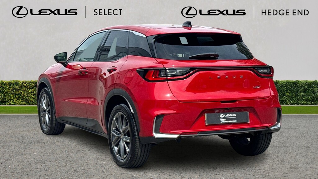 Lexus LBX 1.5 Vvt-ie Takumi Suv Hybrid E-cvt Euro GU25WBK Red #4