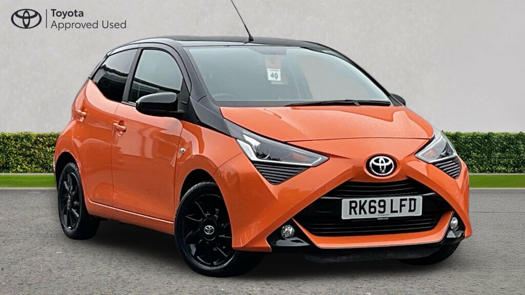 Toyota Aygo 1.0 Vvt-i X-cite Euro 6 RK69LFD Orange