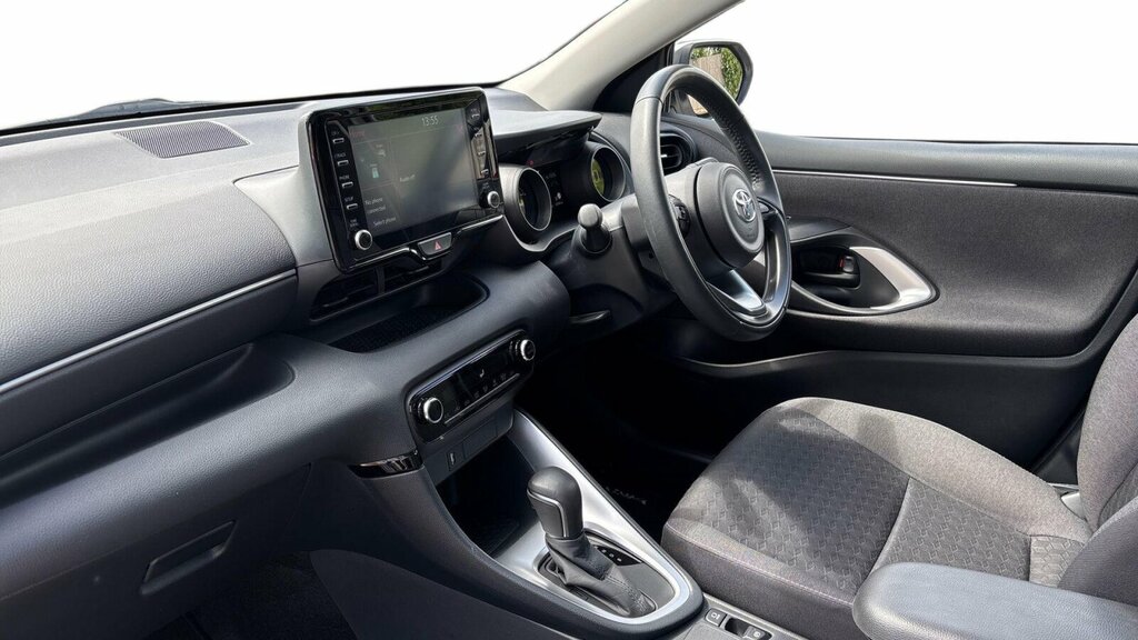 Toyota Yaris 1.5 Vvt-h Design E-cvt Euro 6 Ss White #5