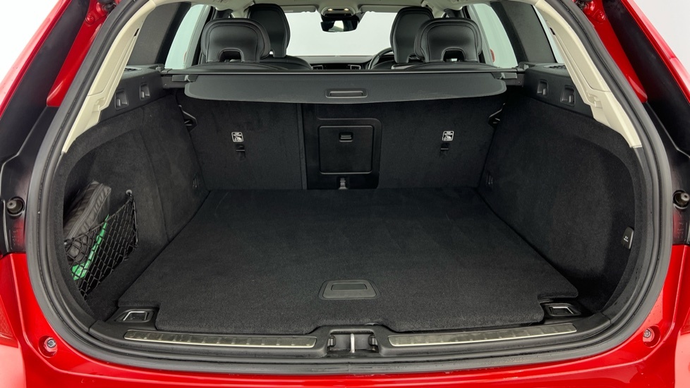 Volvo V60 Inscription, B3 Mild Hybrid Red #5
