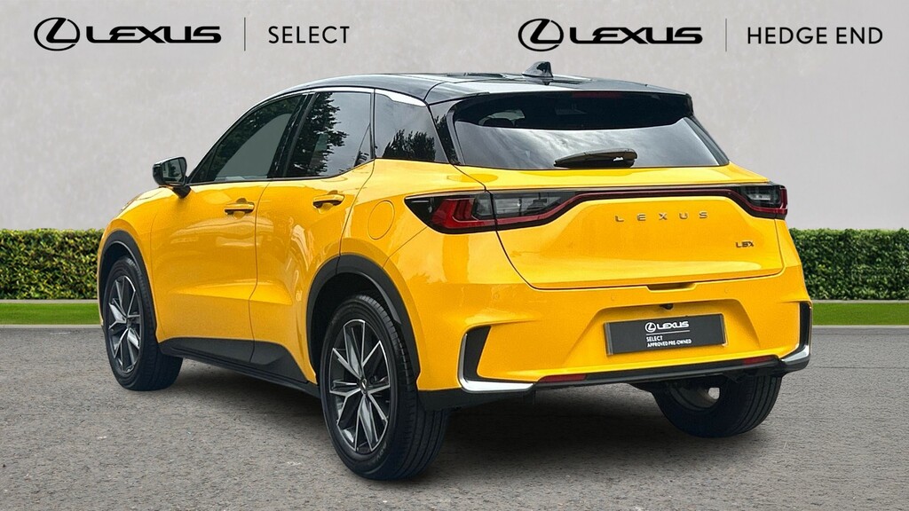 Lexus LBX 1.5 Vvt-ie Takumi Design Suv Hybrid E-c HT24KFX Yellow #4