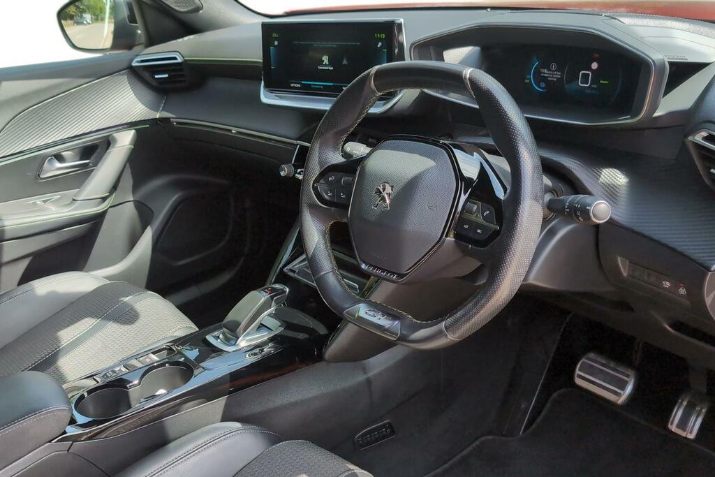 Peugeot e-2008 50Kwh Gt HJ21WWA Red #6