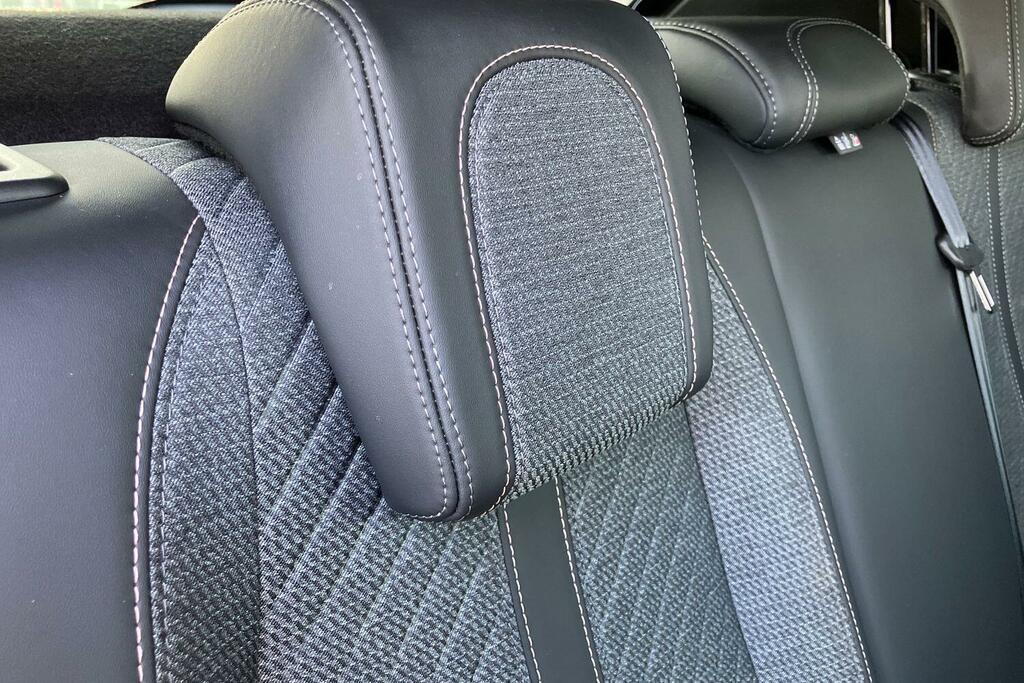 Peugeot e-2008 Suv Blue #25