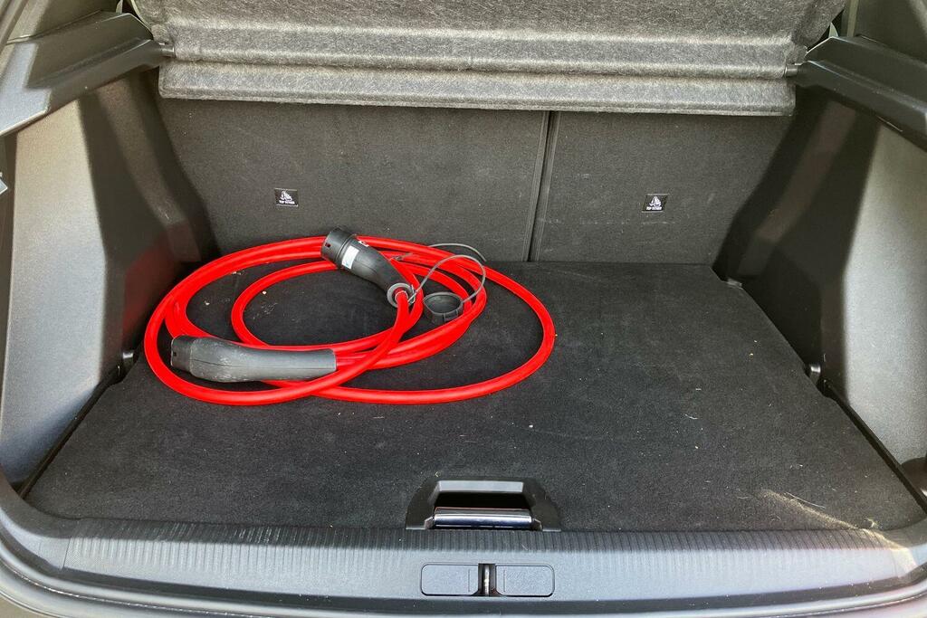 Peugeot e-2008 Suv Blue #20