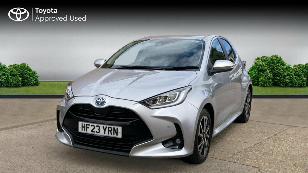 Toyota Yaris 1.5 Vvt-h Design E-cvt Euro 6 Ss Silver #4