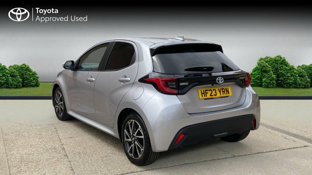 Toyota Yaris 1.5 Vvt-h Design E-cvt Euro 6 Ss Silver #5