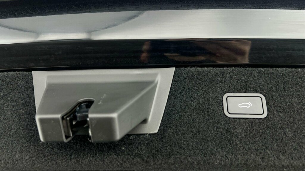 Polestar 4 Long Range Plus Gold #30