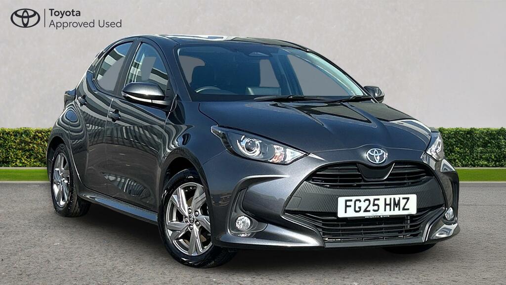 Toyota Yaris 1.5 Vvt-h Icon E-cvt Euro 6 Ss FG25HMZ Grey