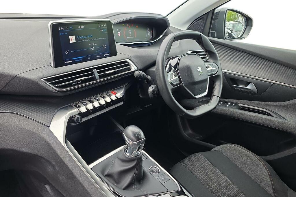 Peugeot 5008 1.2 Puretech Active Premium Euro 6 Ss Black #2