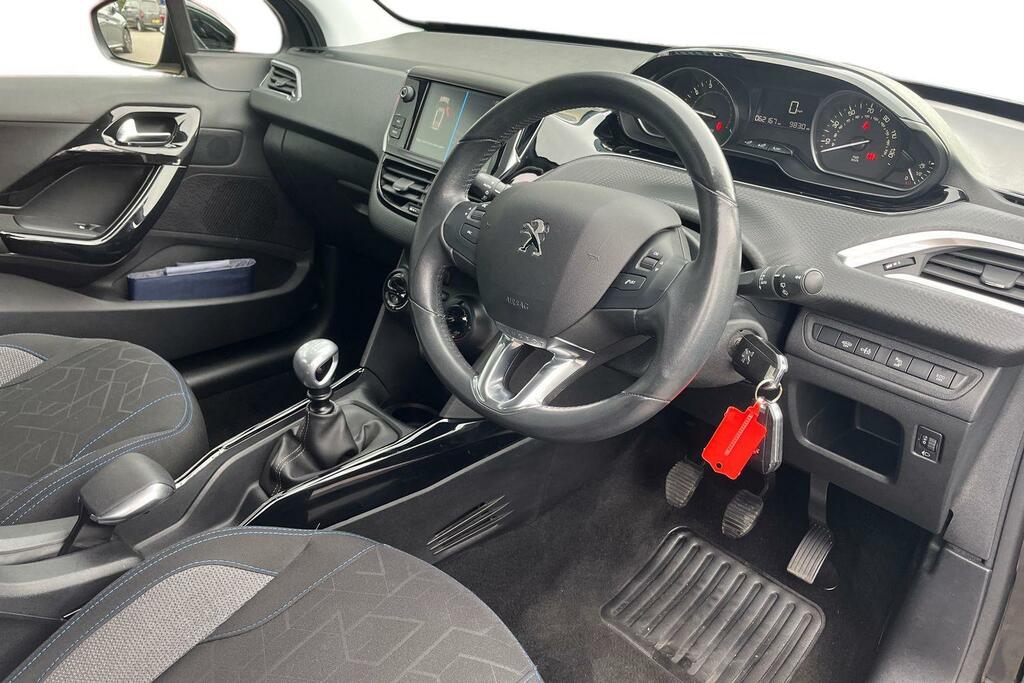 Peugeot 2008 1.2 Puretech Signature Euro 6 Ss HK69VUT Black #6