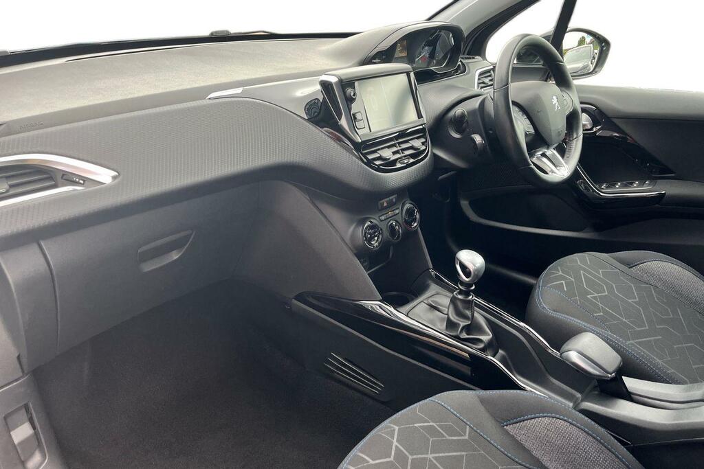 Peugeot 2008 1.2 Puretech Signature Euro 6 Ss HK69VUT Black #2