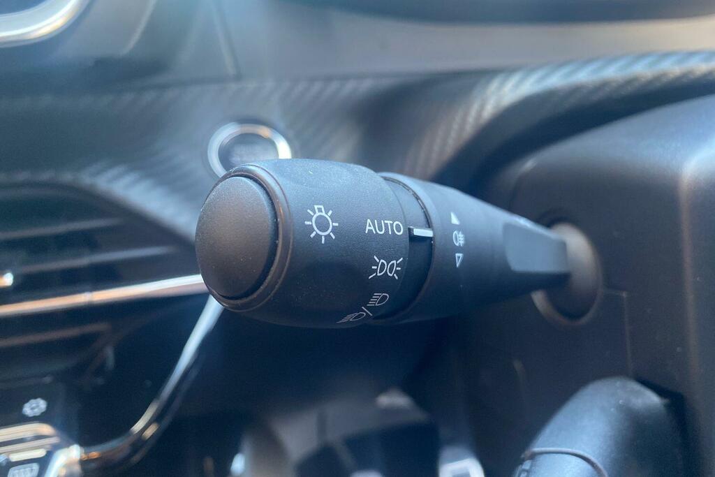 Peugeot 208 Active Premium Yellow #23