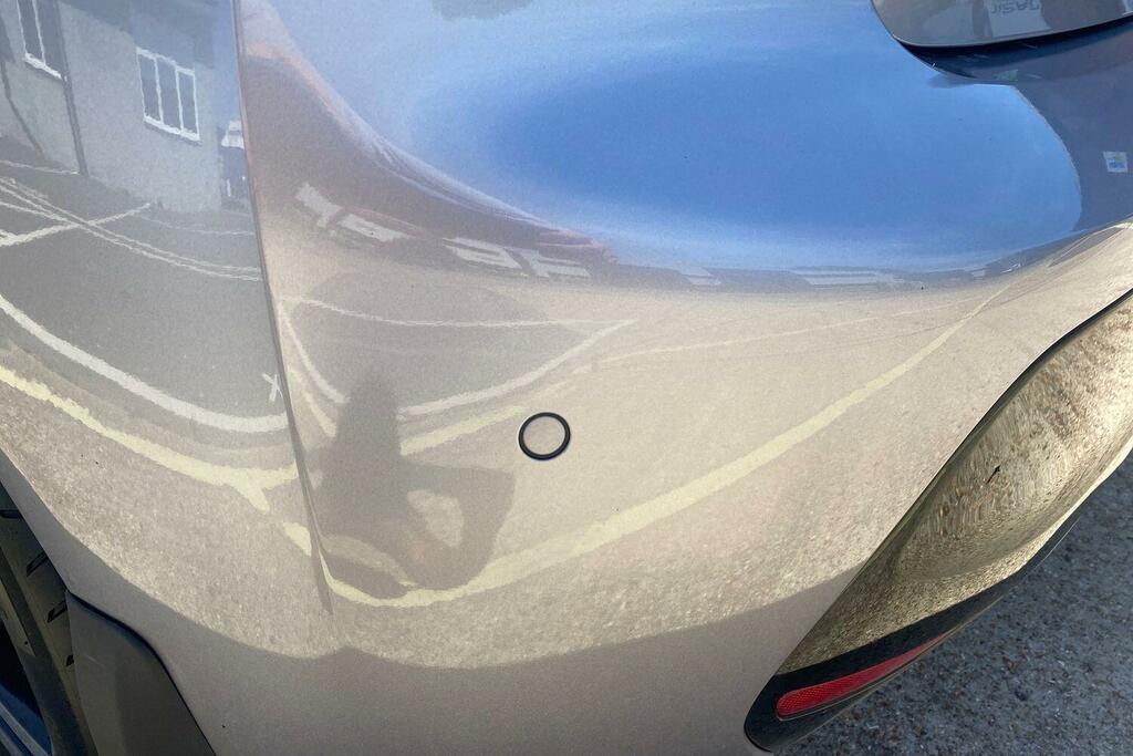 Peugeot 208 Active Premium Yellow #44