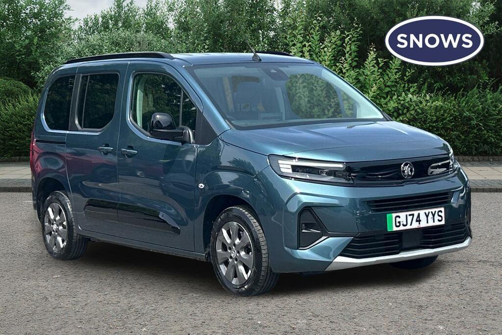 Vauxhall Combo-e Life 52Kwh Ultimate 7.4Kw Charger Blue
