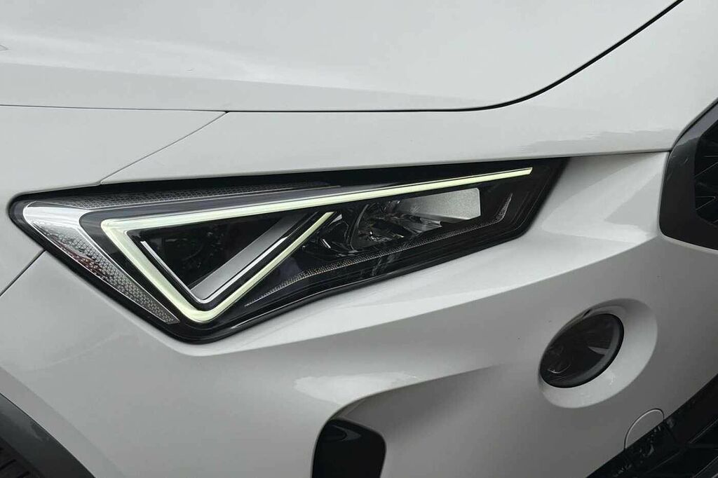 Cupra Formentor Estate White #13