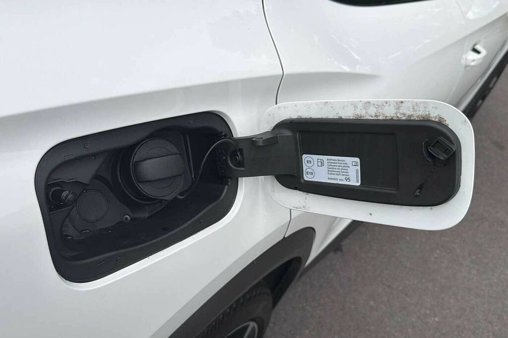 Cupra Formentor Estate White #35