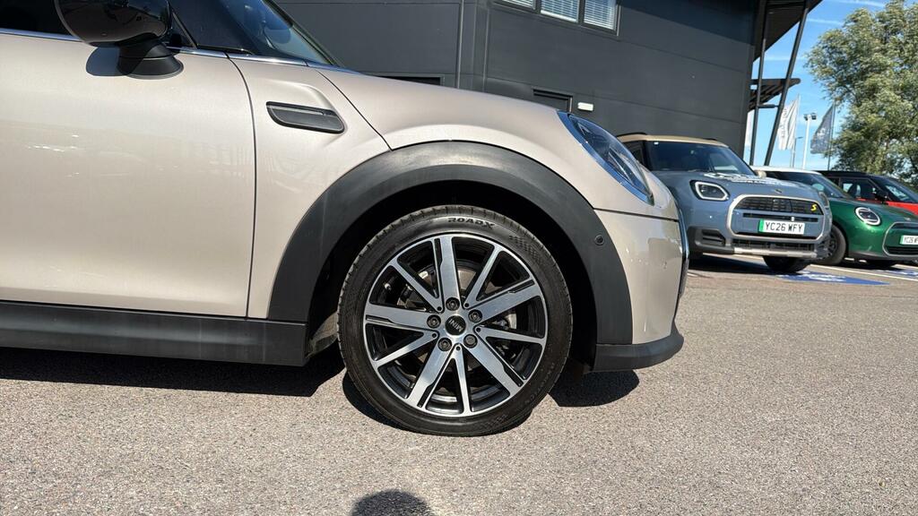 Mini Hatch 2.0 Cooper S Sport Hatchback 4 Seat Aut Yellow #14