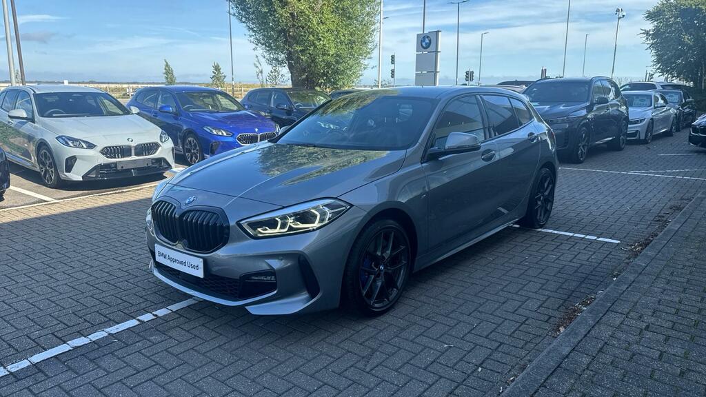 BMW 1 Series 116D Se Step White #51