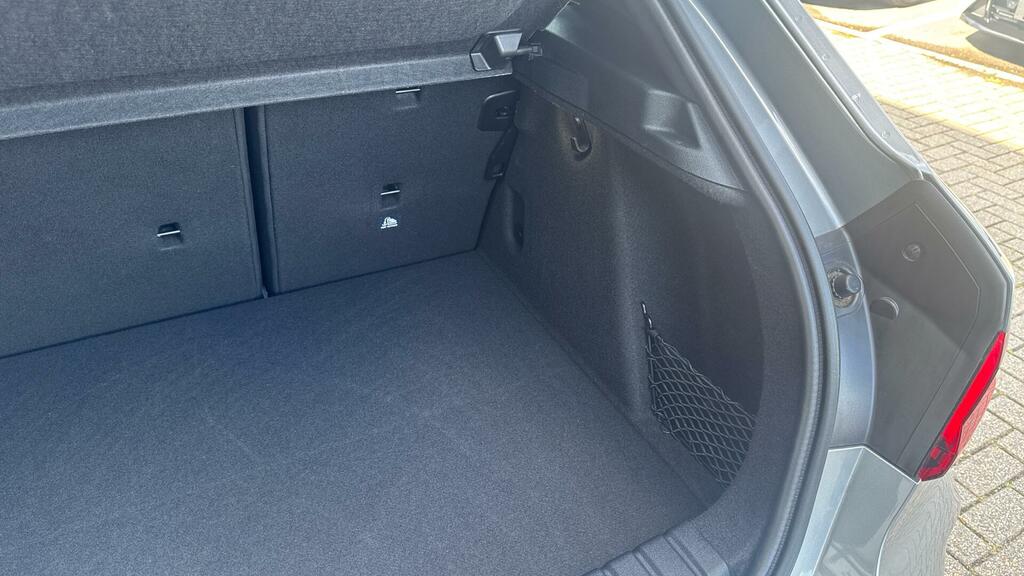 BMW 1 Series 116D Se Step White #26