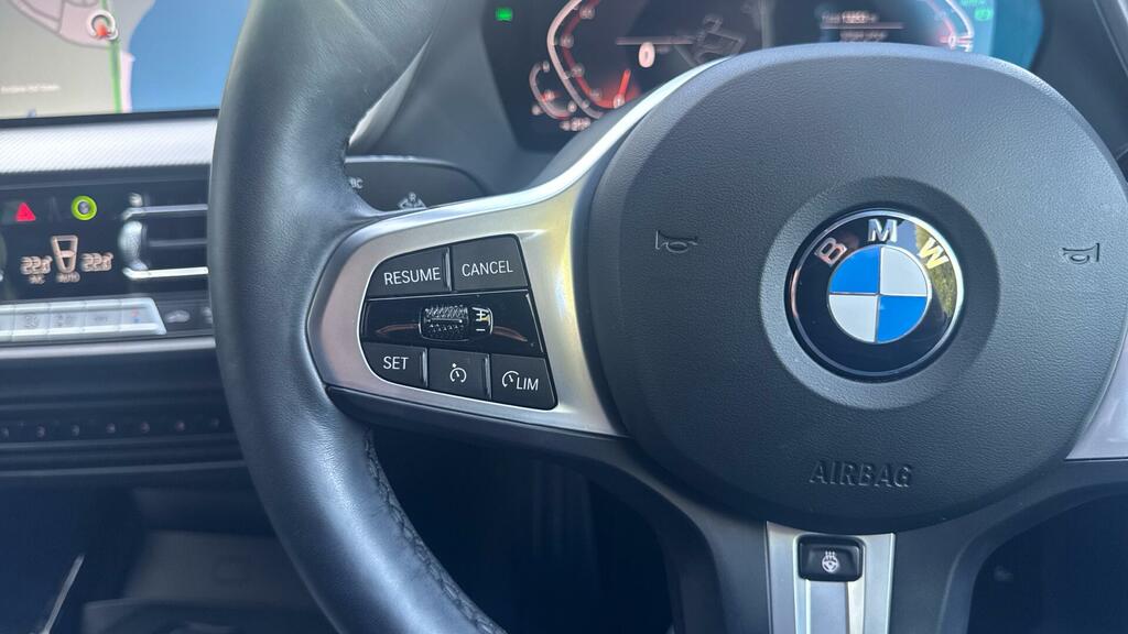 BMW 1 Series 116D Se Step White #17