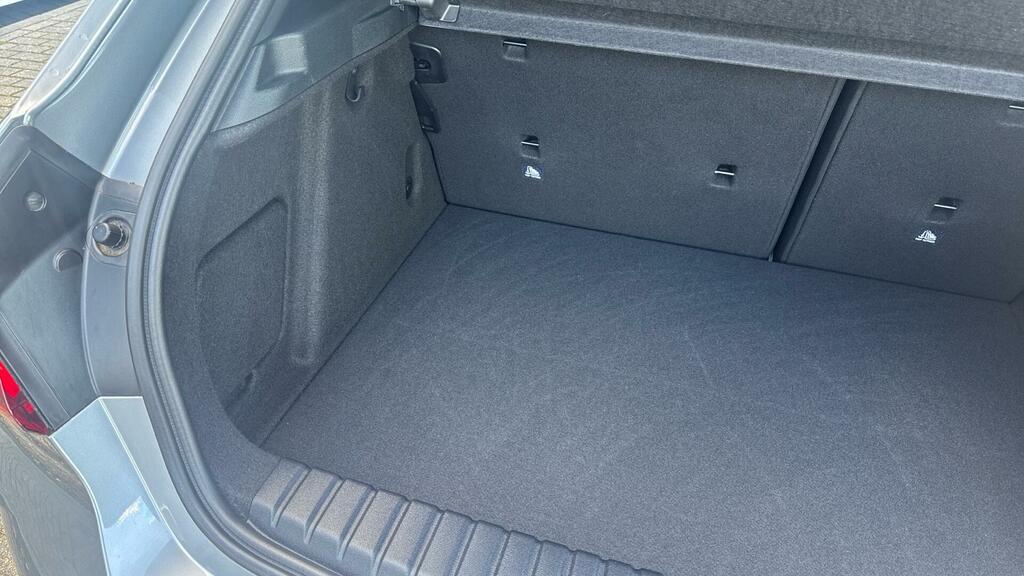 BMW 1 Series 116D Se Step White #25