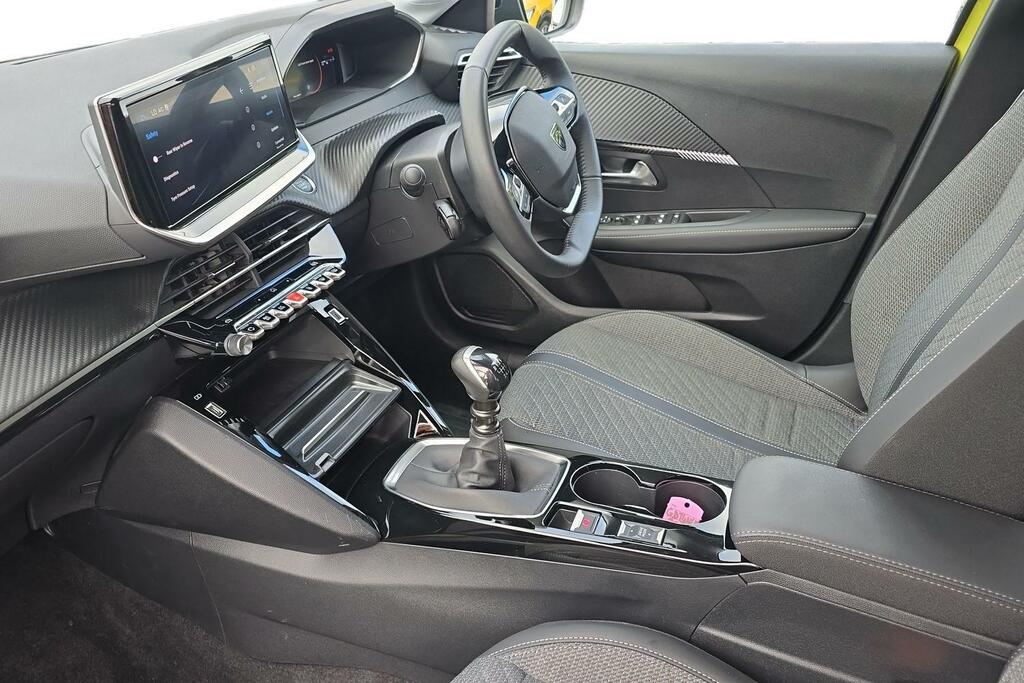Peugeot 208 1.2 Puretech Allure Euro 6 Ss GD74VLN Yellow #2