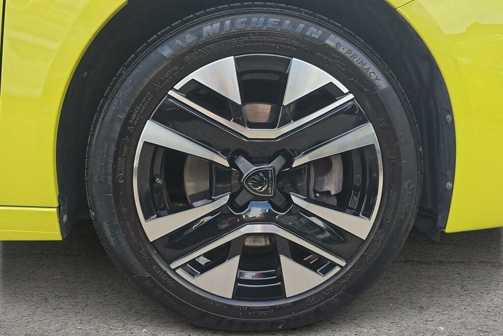 Peugeot 208 1.2 Puretech Allure Euro 6 Ss GD74VLN Yellow #5