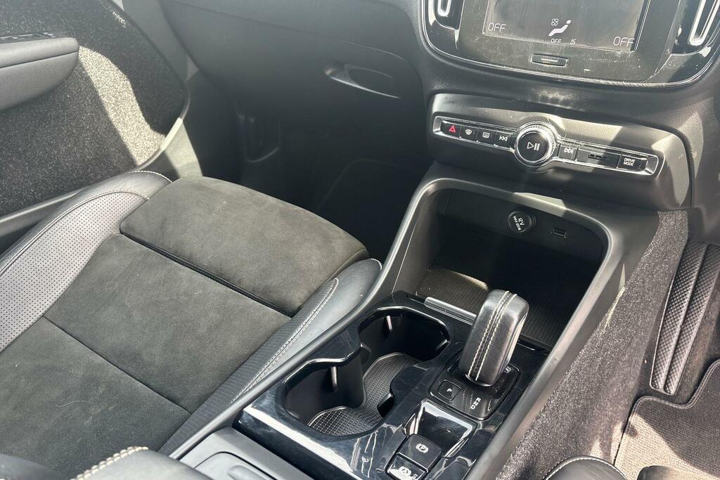 Volvo XC40 T3 Inscription Blue #13