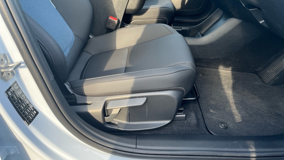Volvo EX30 Ultra, Single Motor Extended Range, 9,0 Grey #29
