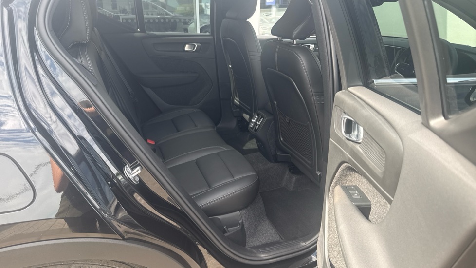Volvo XC40 Ultra, B4 Mild Hybrid, Bright Black #6