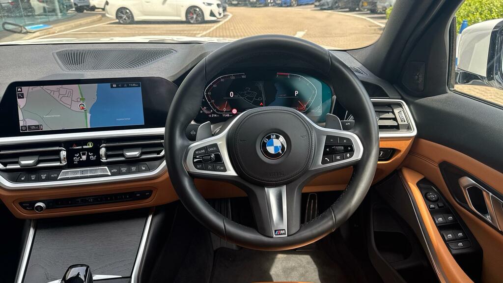 BMW 3 Series 320I Xdrive M Sport Saloon RO69MXW White #5