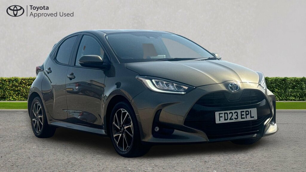 Toyota Yaris 1.5 Vvt-h Design Hatchback Hybrid E-cvt Brown