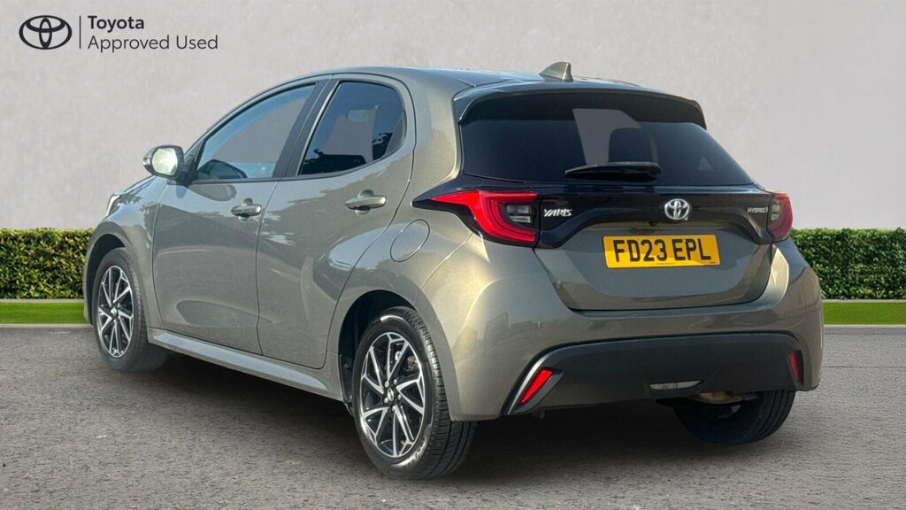 Toyota Yaris 1.5 Vvt-h Design Hatchback Hybrid E-cvt FD23EPL Brown #4