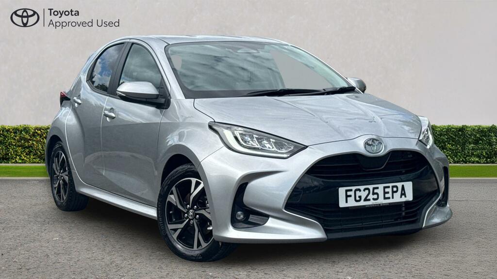 Toyota Yaris 1.5 Vvt-h Design E-cvt Euro 6 Ss Silver