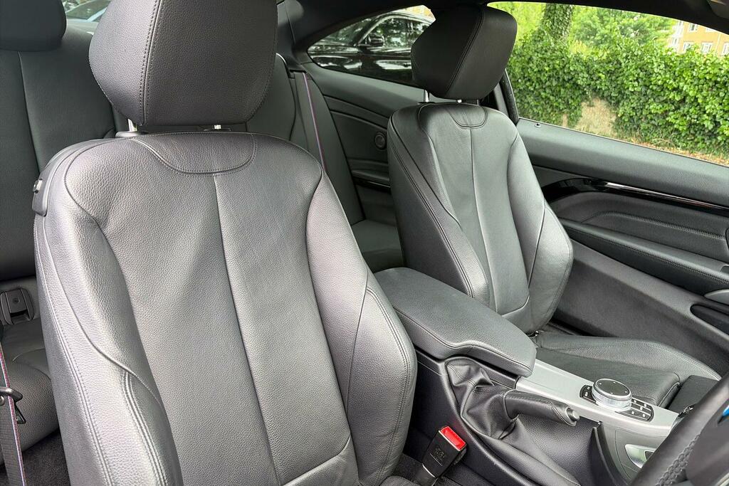 BMW 4 Series 420D Sport Gran Coupe White #13