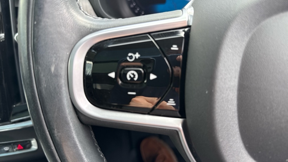 Volvo V90 Momentum, B4 Mild Hybrid Climate Pack Blue #19