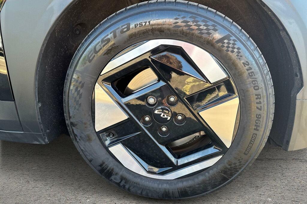 Kia EV3 81.4Kwh Air Black #5
