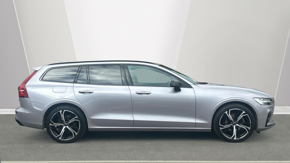 Volvo V60 Plus, B4 Mild Hybrid, Dark Silver #3