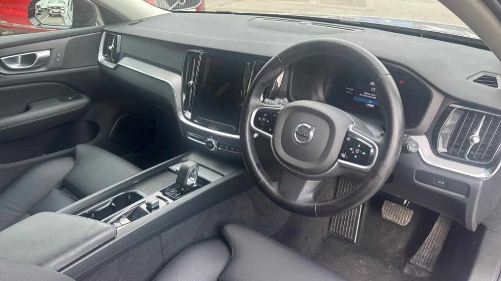 Volvo V60 Plus, B4 Mild Hybrid, Dark Silver #4