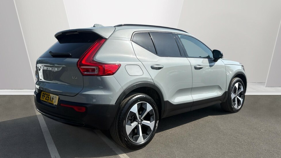 Volvo XC40 Plus, B3 Mild Hybrid, Dark RF25NPD Grey #2
