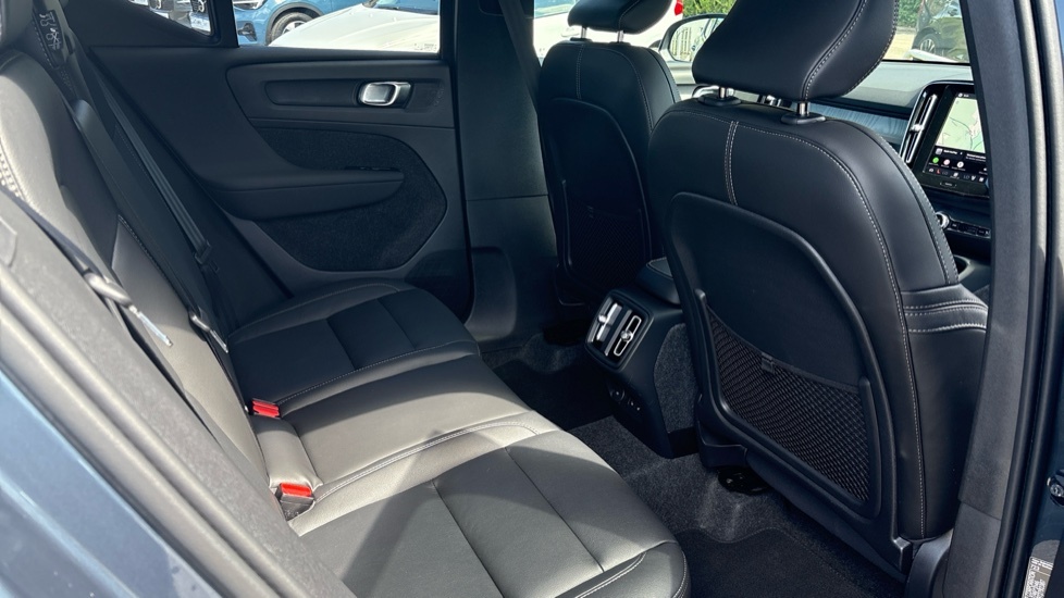 Volvo XC40 Plus, B4 Mild Hybrid, Dark Blue #6