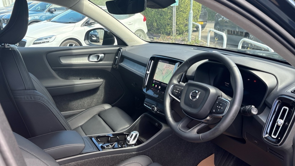 Volvo XC40 Plus, B4 Mild Hybrid, Dark Blue #4
