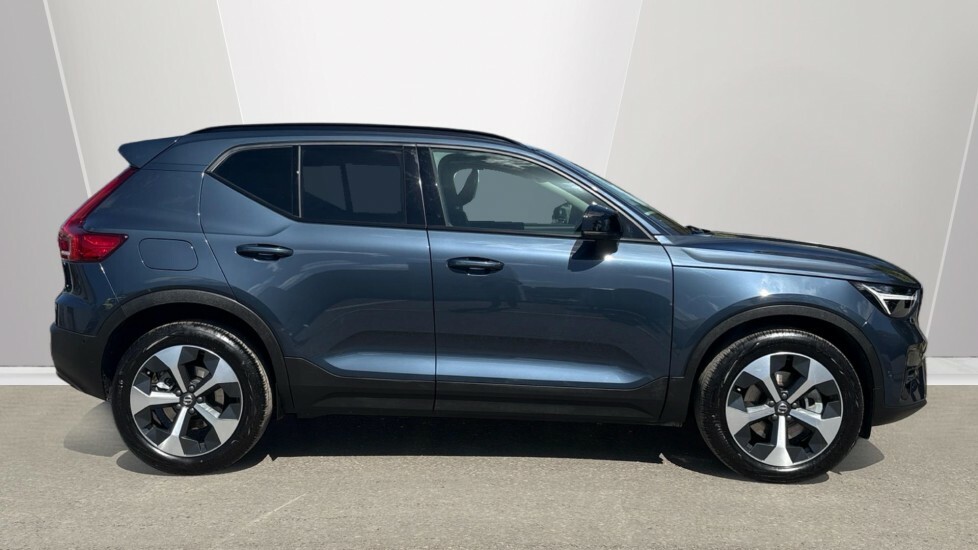 Volvo XC40 Plus, B4 Mild Hybrid, Dark Blue #3