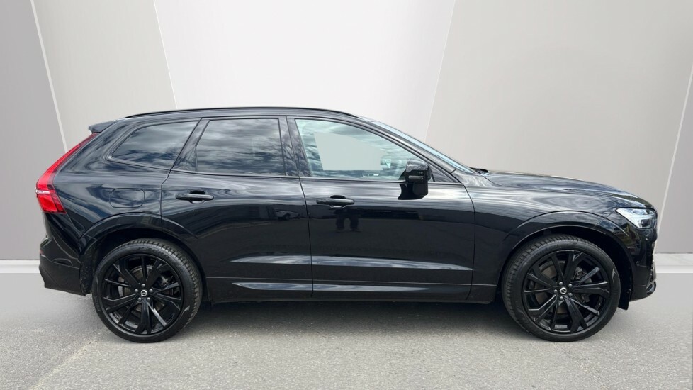 Volvo XC60 Black Edition Plus, B5 Awd Mild Hybrid, Black #3