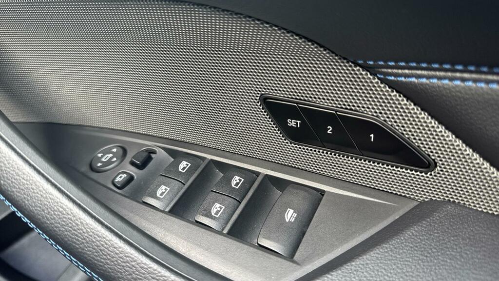 BMW 4 Series 420I M Sport Step Black #41