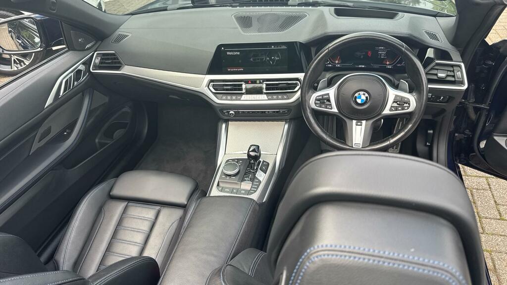 BMW 4 Series M440d Xdrive Convertible Blue #4