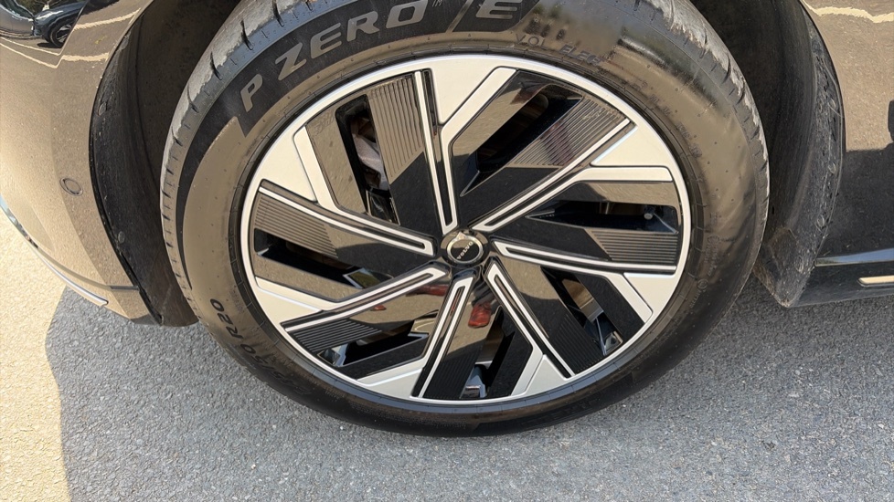 Volvo ES90 245Kw Sm Extended Range Plus 92Kwh Black #37