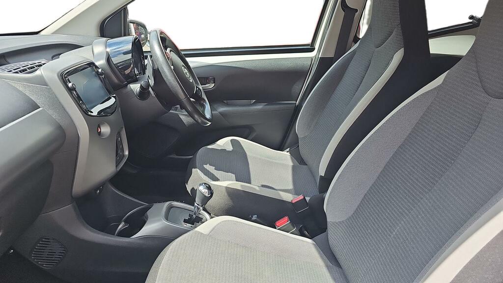 Toyota Aygo 1.0 Vvt-i X-trend X-shift Euro 6 Safety Sense White #5