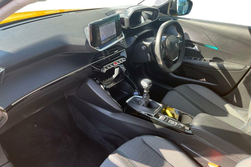 Peugeot 208 1.2 Puretech Allure Premium Euro 6 Ss WV23NUO Yellow #2