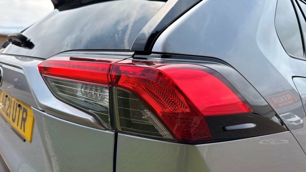 Toyota Rav 4 Rav4 Design Hev Cvt Black #21
